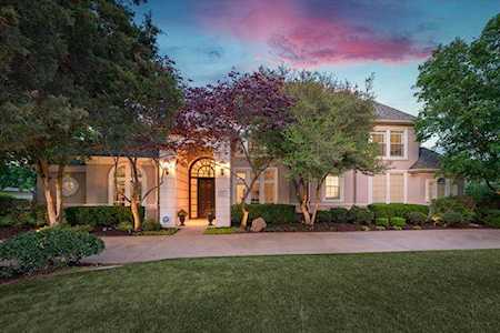 915 Turnberry Lane Southlake, TX 76092
