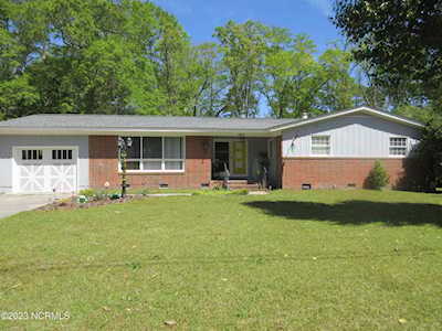 1212 Woodburn Road Laurinburg, NC 28352