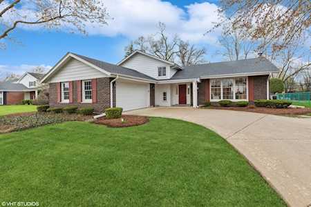 1606 W Concord Dr Arlington Heights, IL 60004