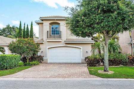 8893 Sandy Crest Lane Boynton Beach, FL 33473