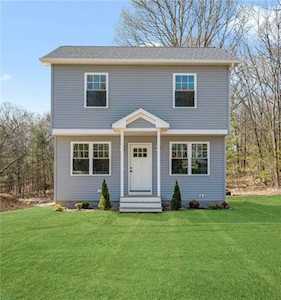 124 Mount Pleasant Rd North Smithfield, RI 02896