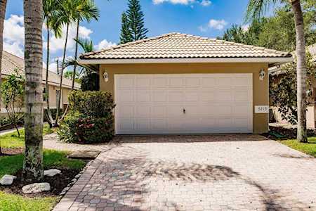 5215 Grande Palm Circle Delray Beach, FL 33484