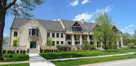 213 Leonard Wood N Rd #201 Highland Park, IL 60035