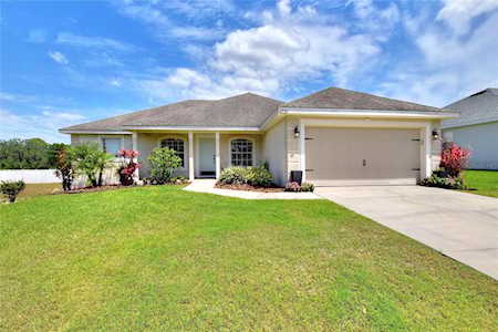2730 Highlands Creek Dr Lakeland, FL 33813