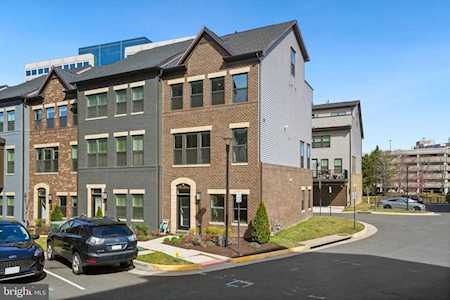 13219 Lake Waterview Way Herndon, VA 20171