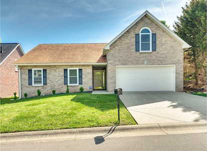 1004 Summerview Ct Nashville, TN 37221