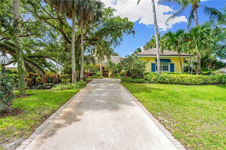 1361 Indian Mound Trl Vero Beach, FL 32963