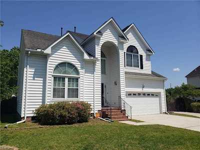 2720 Deerfield Cres Chesapeake, VA 23321