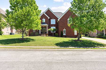 2194 Loudenslager Dr Thompsons Station, TN 37179