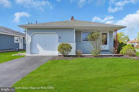 57 Castle Harbor Dr Toms River, NJ 08757