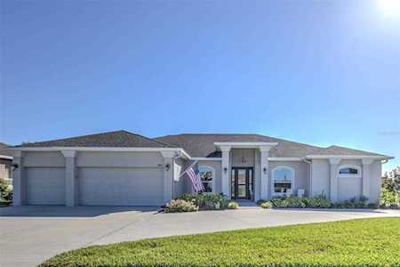 920 Vista Verde Ln Ruskin, FL 33573