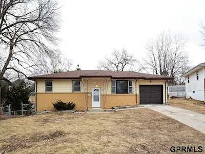 7813 Arends Circle Bellevue, NE 68147