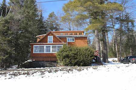 141 Streeter Pond Dr Sugar Hill, NH 03586
