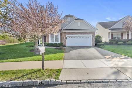 184 Stone Manor Dr Franklin Twp., NJ 08873