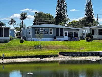 75 Tanglewood Dr Palm Harbor, FL 34684
