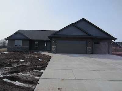 1465 Chickory Ct De Pere, Town of Lawrence, WI 54115