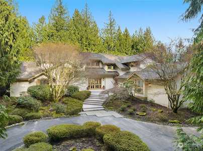 29228 SE 5th St Fall City, WA 98024
