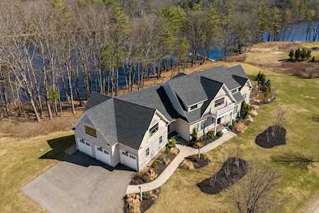 44 Saddle Trail Dr Dover, NH 03820