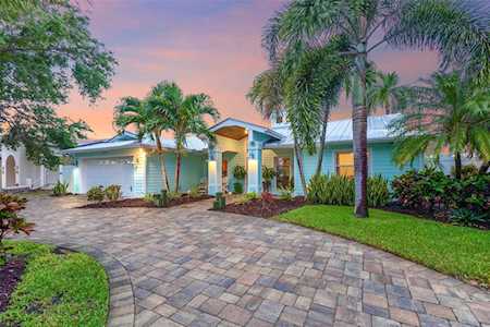 homes for sale yacht club estates saint petersburg