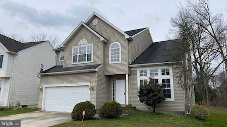 24 Mississippi Trl Blackwood, NJ 08012
