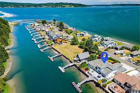 373 N Beach Dr Port Ludlow, WA 98365