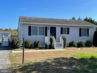 209 Chapel Ease St Dagsboro, DE 19939