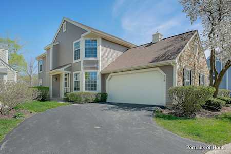 135 Whittington Course #135 St. Charles, IL 60174