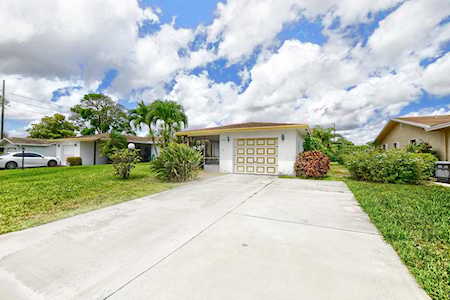 5931 Los Alamos Lane Delray Beach, FL 33484