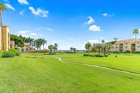 135 Yacht Club #102 Hypoluxo, FL 33462