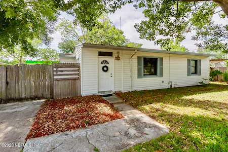 4110 Ruby DR W Jacksonville, FL 32246