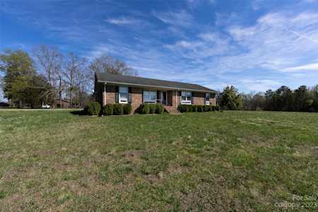 101 Mollie Irene Dr Matthews, NC 28104