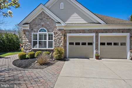 41 Mitchell Ct Marlton, NJ 08053
