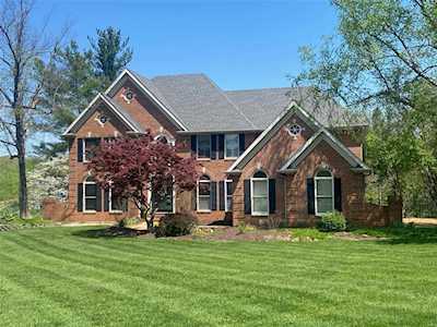2218 Whitney Pointe Dr Chesterfield, MO 63005