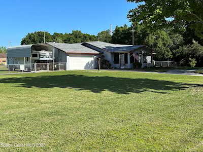 1665 Weir Street Malabar, FL 32950