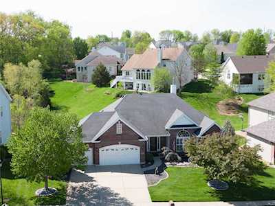 1026 Pleasant Meadow Dr Lake St Louis, MO 63367