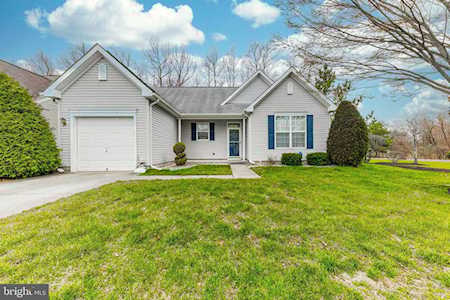 427 Periwinkle Dr Deptford, NJ 08096