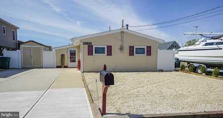9 W Mohawk Dr Little Egg Harbor Twp, NJ 08087
