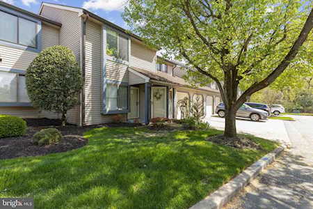 1306 Chesterwood Ct Marlton, NJ 08053