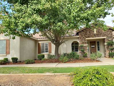 9745 Silvergate Lane Elk Grove, CA 95624