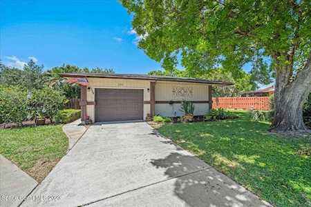 250 Applewood Circle Melbourne, FL 32940