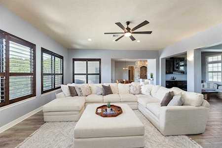 101 Stable Oaks Liberty Hill, TX 78642
