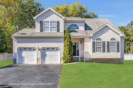 23 Jacqueline Ct Lanoka Harbor, NJ 08734