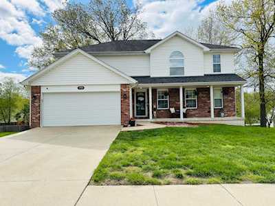 1500 Affirmed DR Columbia, MO 65202