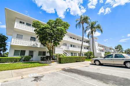 Seminole Garden Apt Adult Condos for Sale | Seminole FL