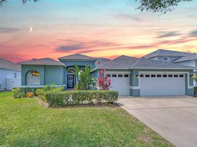 2705 King Surrey Ct Valrico, FL 33596