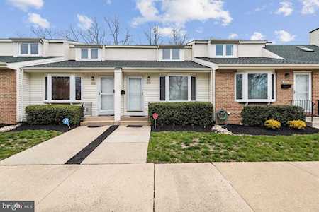 104 Tamara Ct Cherry Hill, NJ 08002