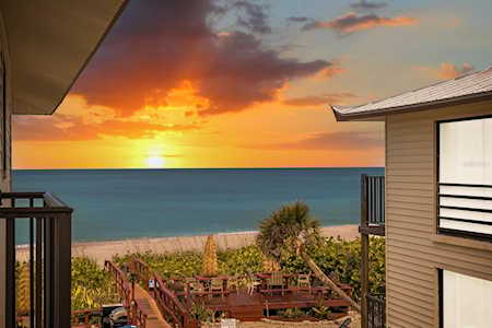 2450 N Beach Rd #212 Englewood, FL 34223