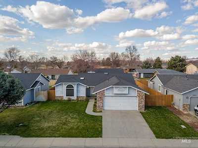 10476 W Tidewater Ct. Boise, ID 83704-5484