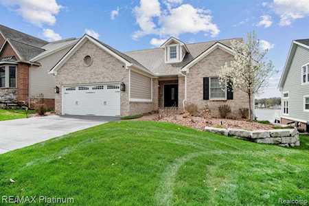 445 Lakeshore Pointe Dr Oceola Twp, MI 48843