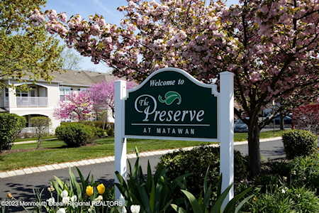 635 Sloan Ct Matawan, NJ 07747
